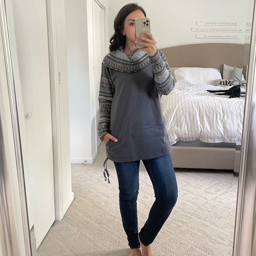 Anthropologie Sweatshirt